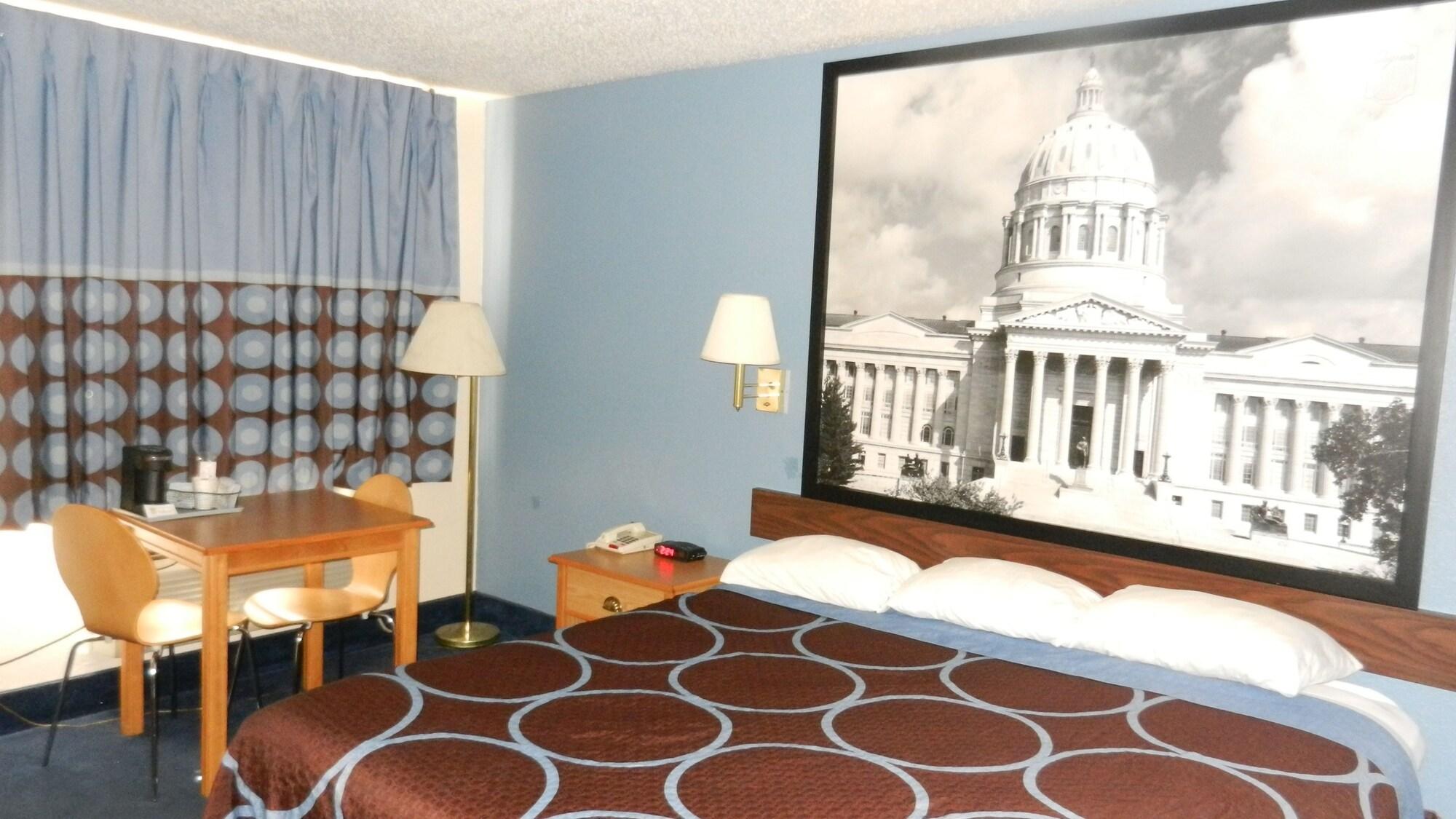 Super 8 By Wyndham Hotel 2*