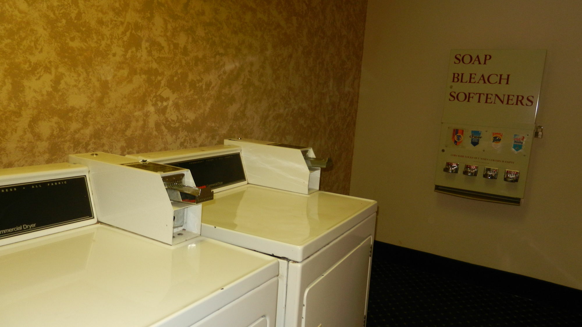 Super 8 By Wyndham Hotel