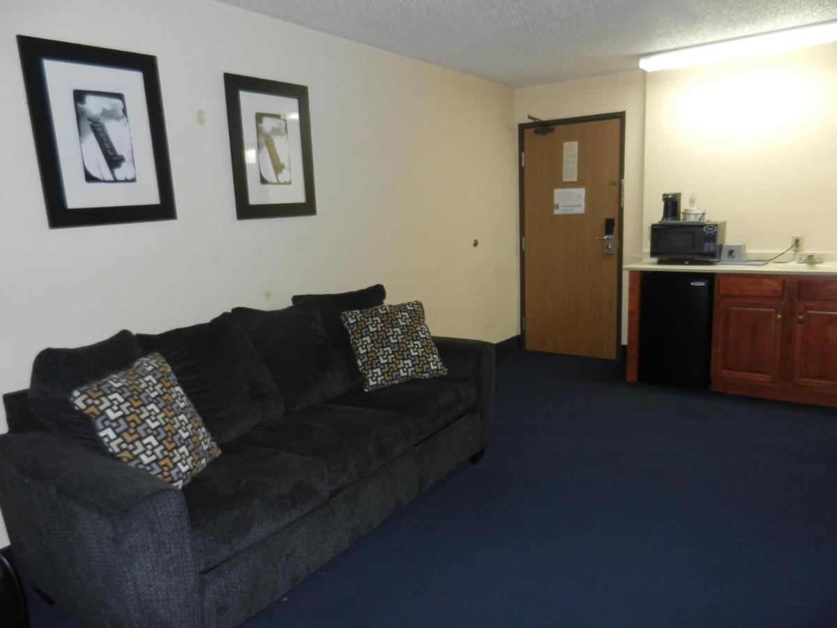 Hotel Super 8 By Wyndham 2*